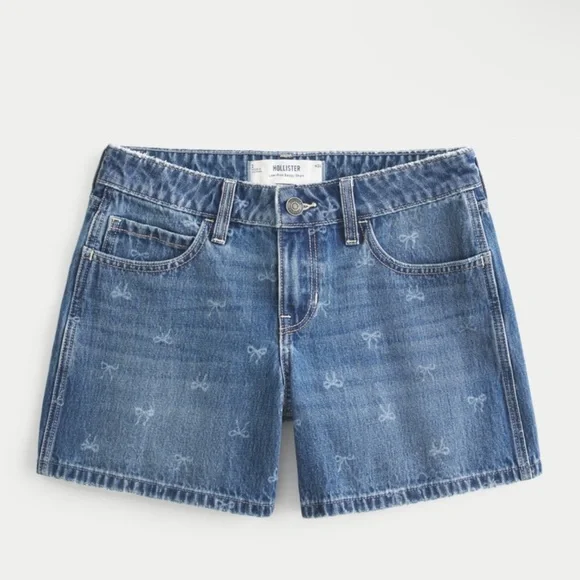 Hollister Low-Rise Bow Pattern Baggy Denim Shorts - Picture 8 of 8